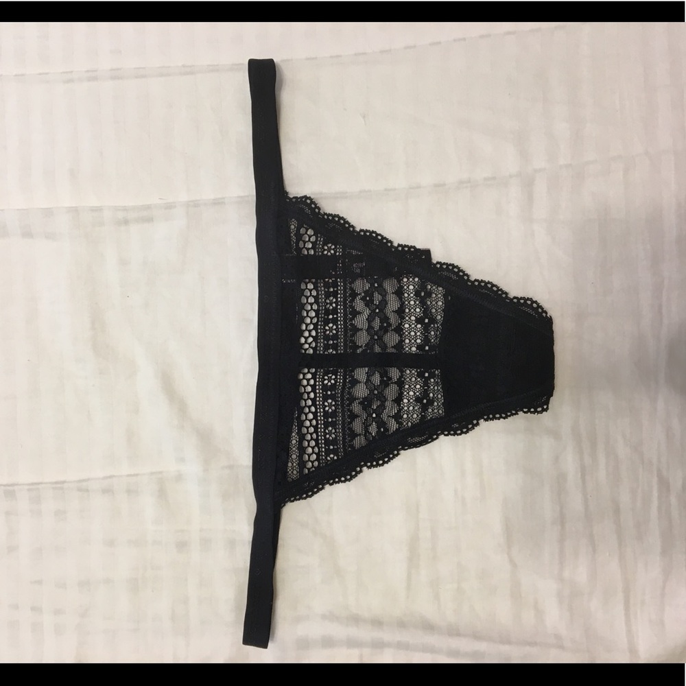 Victoria Secret thong bottom size S NWOT